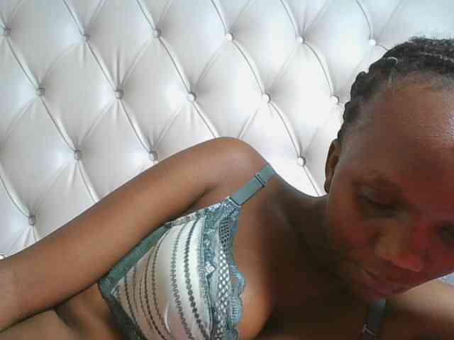 Naughtypetite1 Naughtypetite1