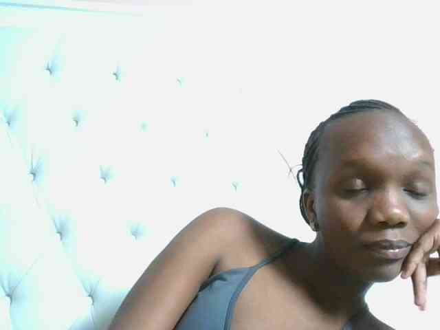 Naughtypetite1