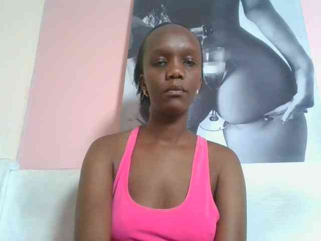 Naughtypetite1 webcam