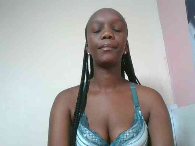 Naughtypetite1 webcam