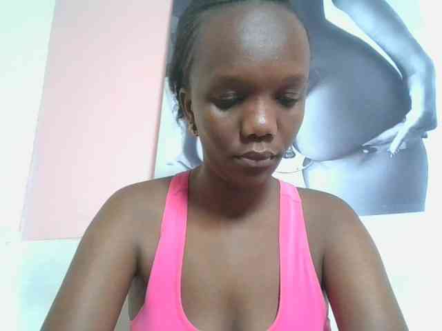 Naughtypetite1 webcam