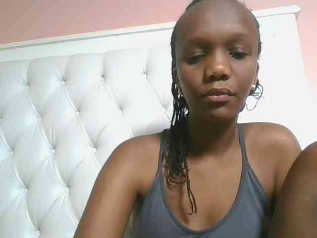 Naughtypetite1 Naughtypetite1