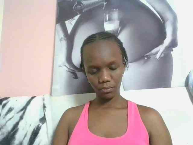 Naughtypetite1 webcam