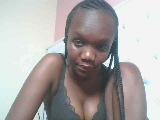 Naughtypetite1 webcam