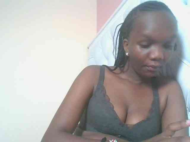 Naughtypetite1 webcam