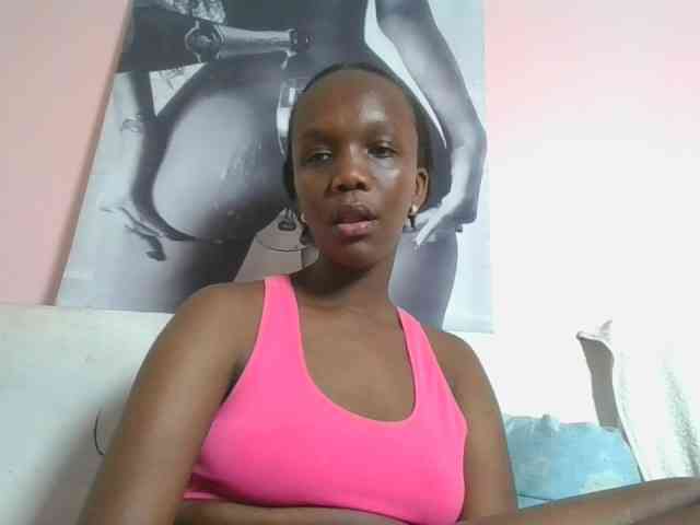 Naughtypetite1 webcam