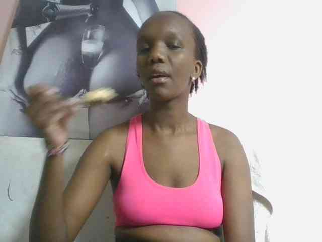 Naughtypetite1 webcam