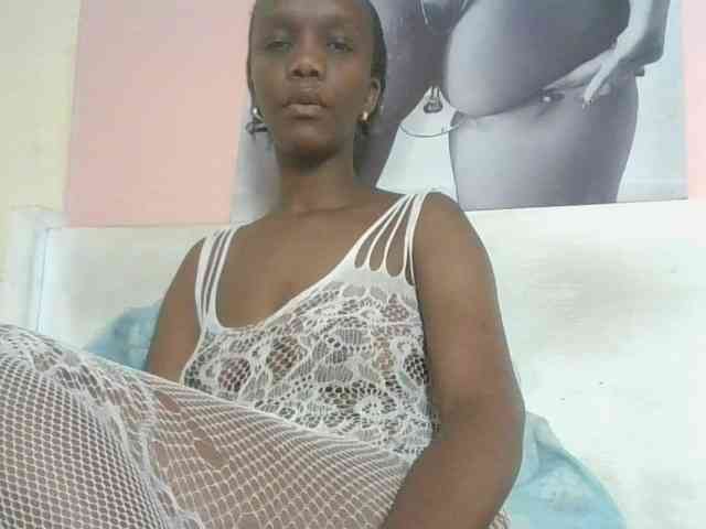 Naughtypetite1 webcam