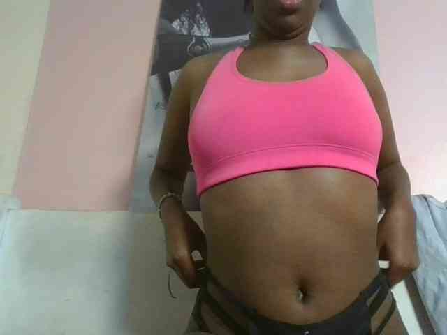 Naughtypetite1 webcam