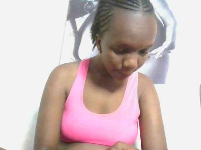 Naughtypetite1 webcam