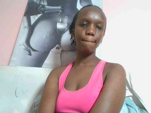 Naughtypetite1 webcam