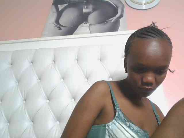 Naughtypetite1 Naughtypetite1