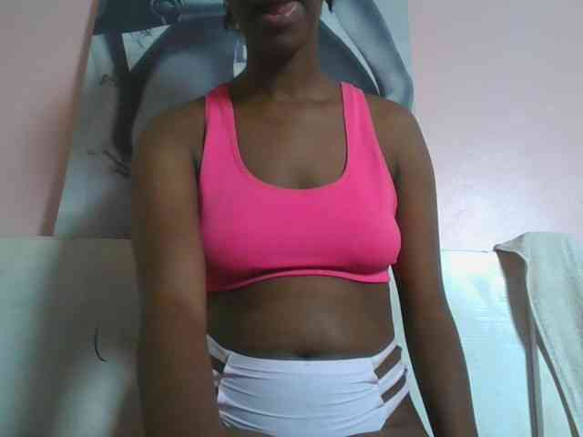 Naughtypetite1 webcam