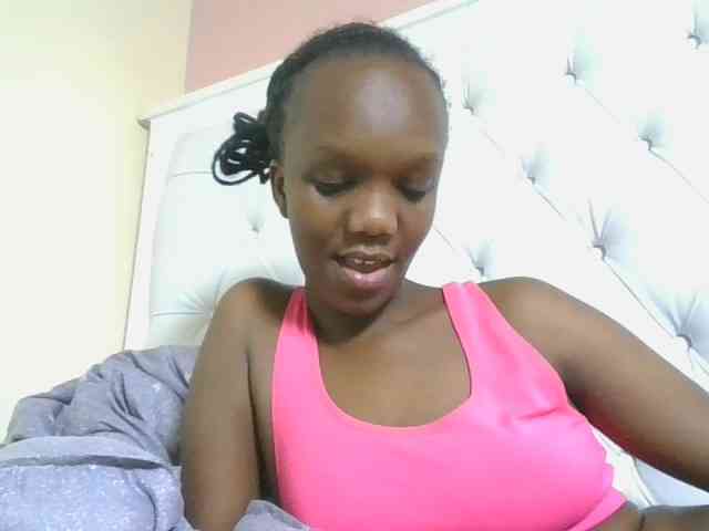 Naughtypetite1