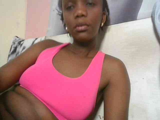 Naughtypetite1 webcam