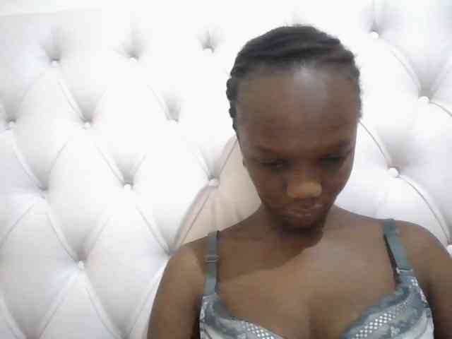 Naughtypetite1