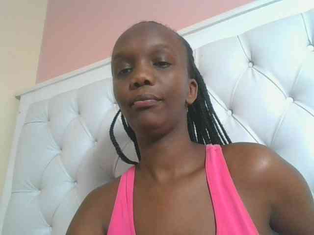 Naughtypetite1 webcam
