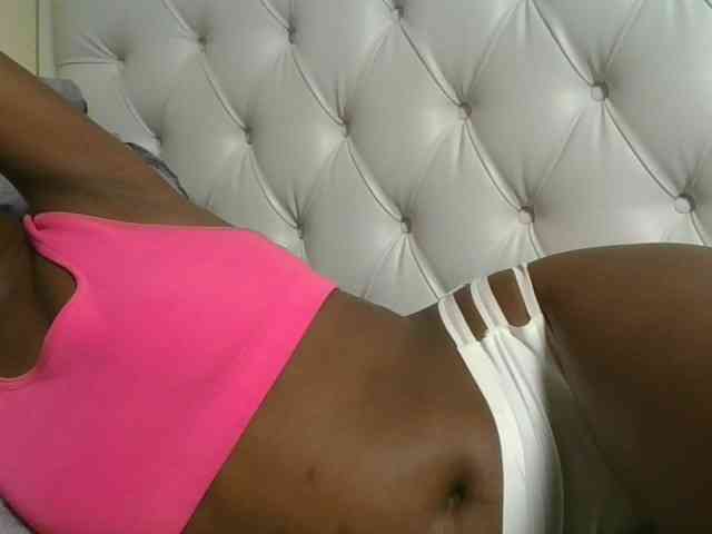 Naughtypetite1 Naughtypetite1