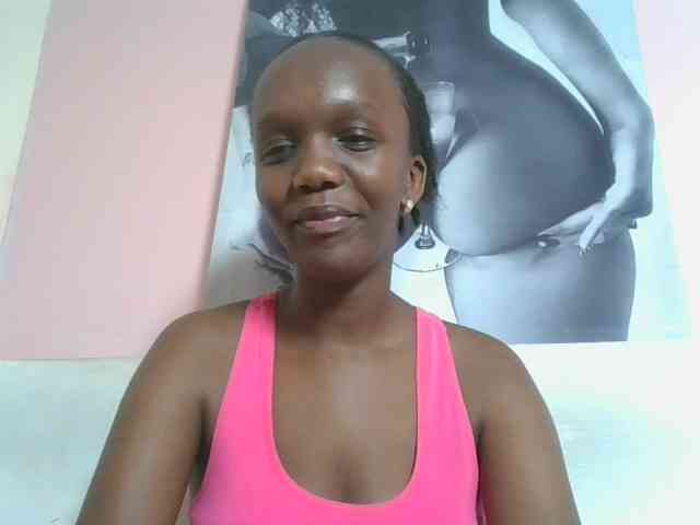 Naughtypetite1 webcam