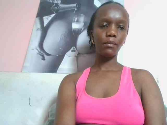 Naughtypetite1 webcam