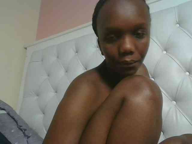 Naughtypetite1