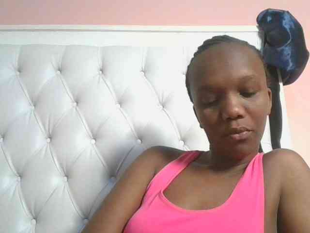 Naughtypetite1 Naughtypetite1