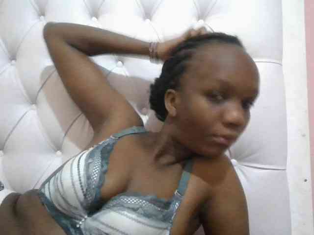 Naughtypetite1 Naughtypetite1