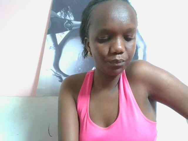Naughtypetite1 webcam