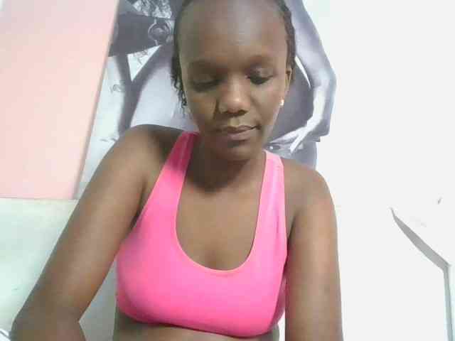 Naughtypetite1 webcam