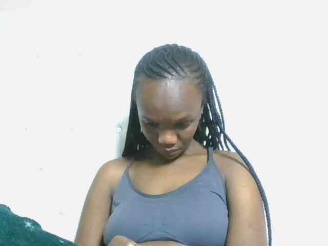 Naughtypetite1 webcam