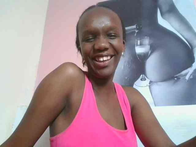 Naughtypetite1 webcam