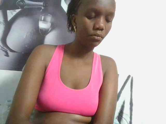 Naughtypetite1 webcam