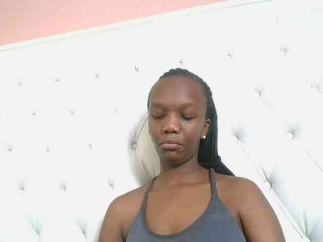 Naughtypetite1 webcam