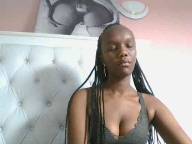 Naughtypetite1