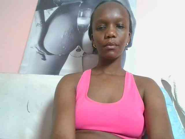 Naughtypetite1 webcam