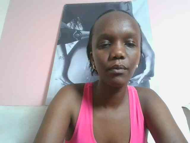 Naughtypetite1 webcam