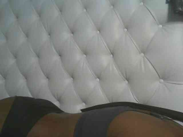 Naughtypetite1 webcam
