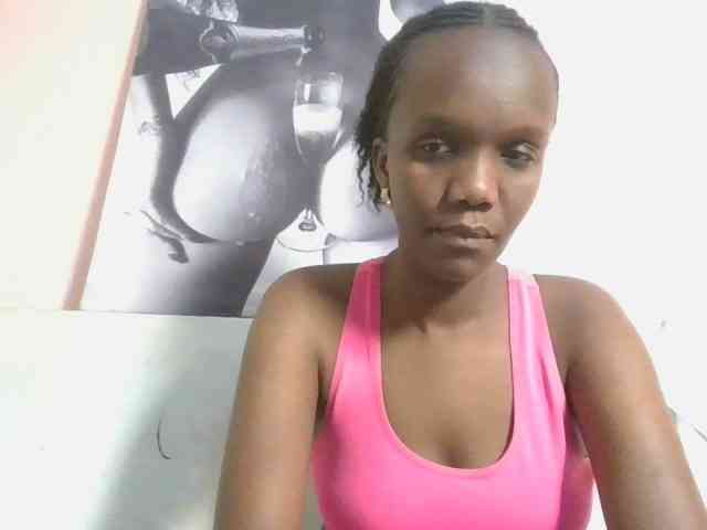 Naughtypetite1 webcam