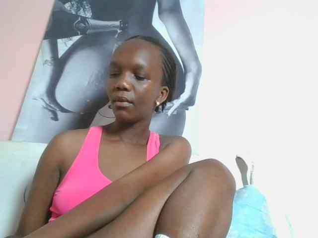 Naughtypetite1 webcam