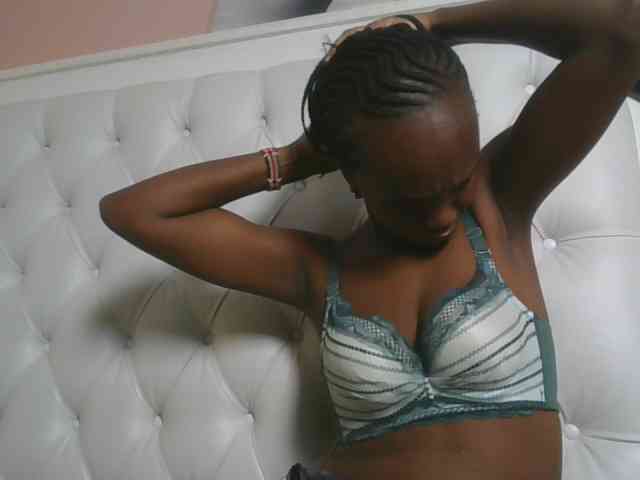 Naughtypetite1 Naughtypetite1