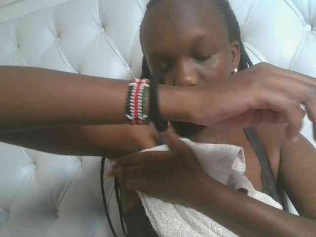 Naughtypetite1 webcam