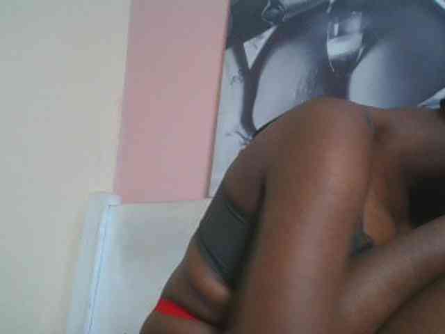 Naughtypetite1 webcam