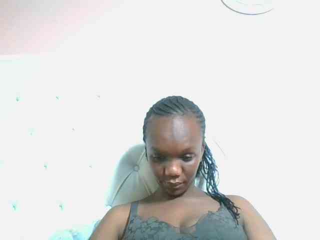 Naughtypetite1 webcam