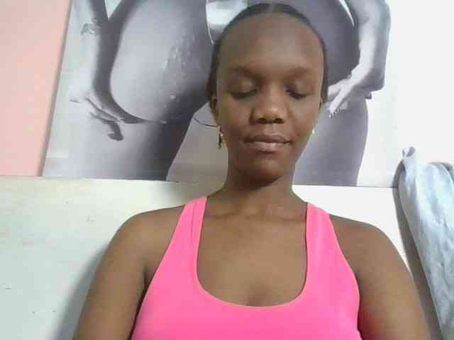 Naughtypetite1 webcam