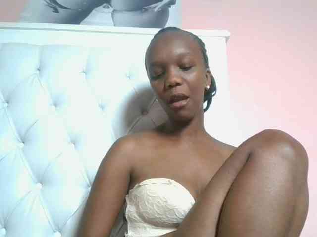 Naughtypetite1 Naughtypetite1