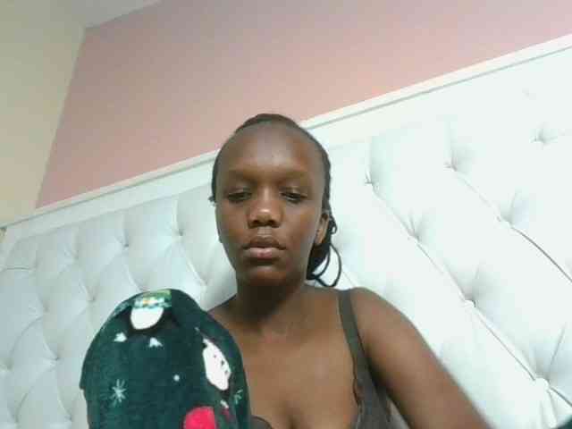 Naughtypetite1