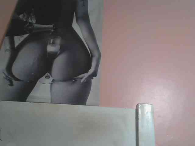 Naughtypetite1 webcam