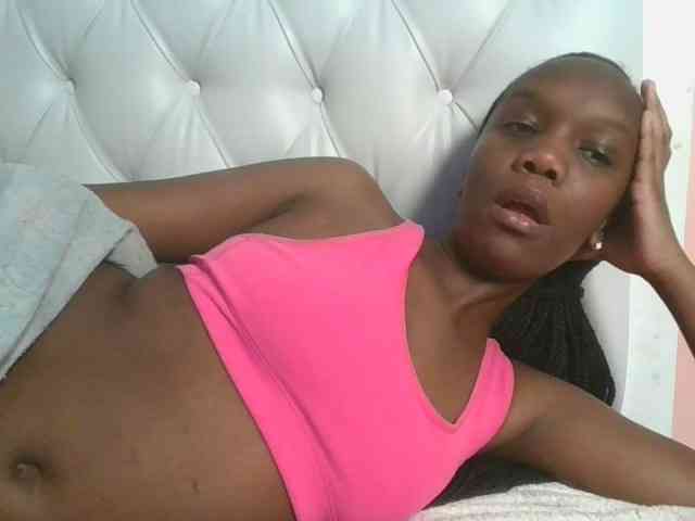 Naughtypetite1 webcam