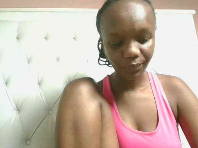 Naughtypetite1