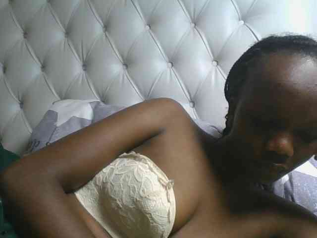 Model: Naughtypetite1